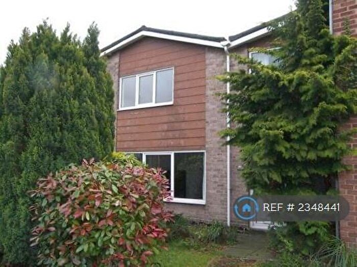 4 Bedroom Semi-Detached House To Rent In Radford Bridge Road, Nottingham, NG8