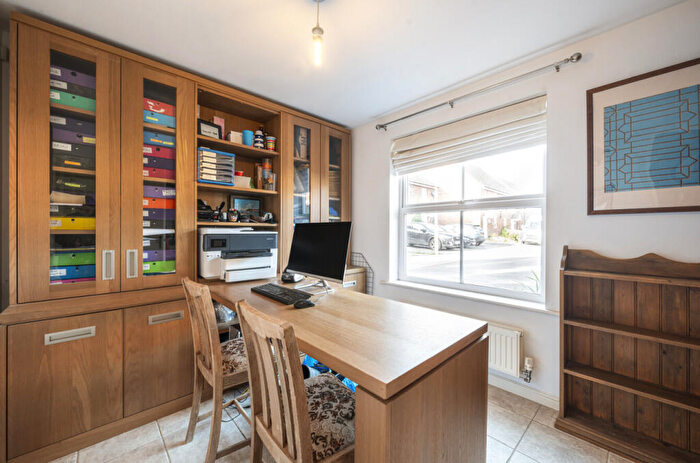 4 Bedroom Detached House For Sale In Tayberry Grove, Mortimer, Reading, Berkshire, RG7