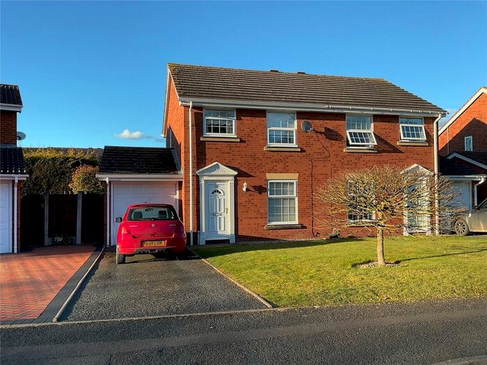 3 Bedroom Semi-Detached House To Rent In Crowdale Road, Shawbirch, Telford, Shropshire, TF5