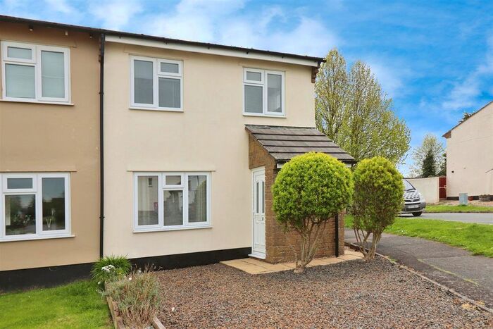 3 Bedroom Semi-Detached House For Sale In Barton Meadow Road, High Bickington, Umberleigh, EX37