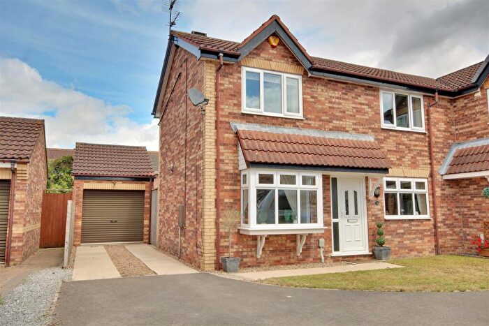 3 Bedroom Semi-Detached House For Sale In Beech Tree Close, Beverley, HU17