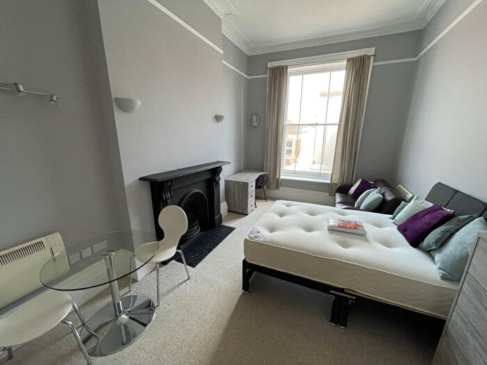 1 Bedroom Studio To Rent In Cotham Hill, Bristol, BS6