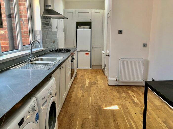 5 Bedroom Detached House To Rent In Tavistock Road, Newcastle Upon Tyne, NE2