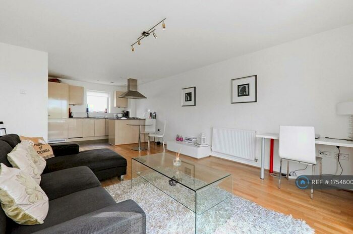 1 Bedroom Flat To Rent In Merchant Street, London, E3