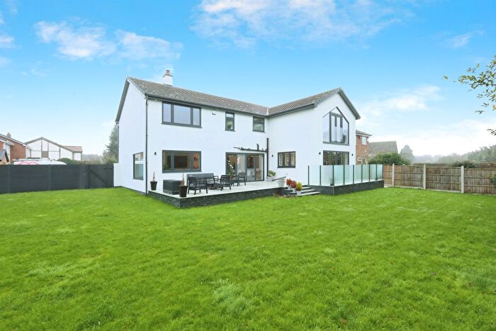 5 Bedroom Detached House For Sale In High Meadow, Bawtry, Doncaster, DN10
