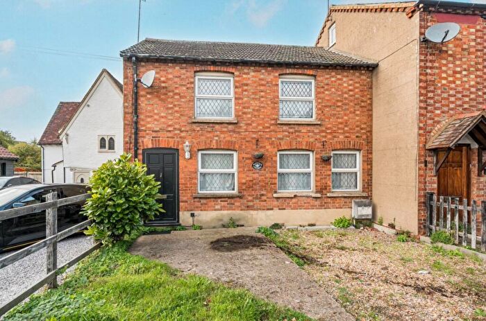 3 Bedroom Cottage For Sale In High Street, Bedford, MK43