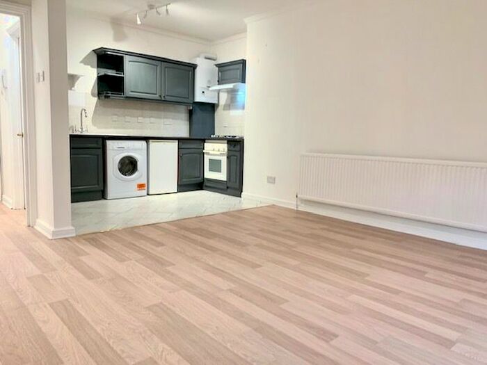 1 Bedroom Flat To Rent In A Bakers End, Wimbledon Chase, London, SW20