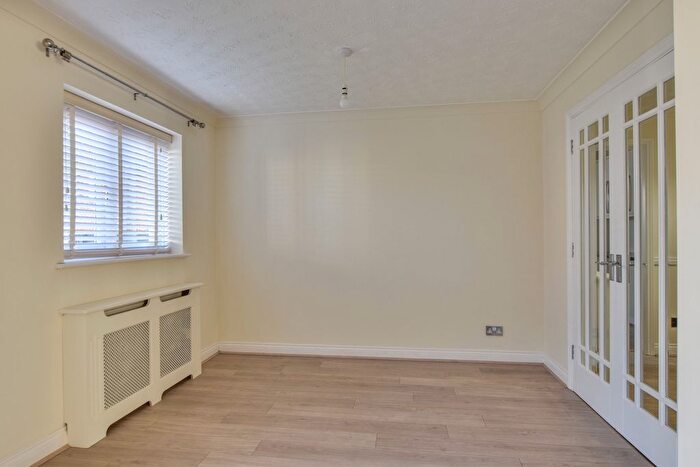 4 Bedroom Detached House For Sale In The Mead, Dunmow, CM6