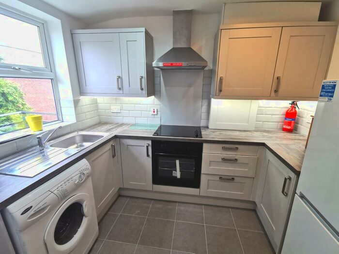 2 Bedroom Flat To Rent In Beech Road, Chorlton, M21
