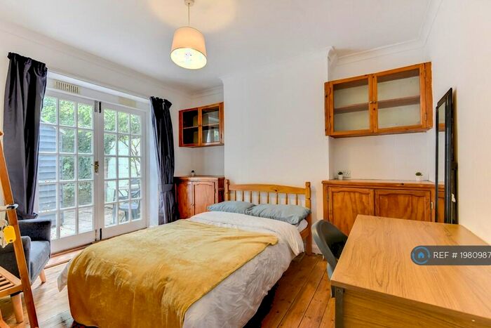 6 Bedroom Semi-Detached House To Rent In Baden Road, Brighton, BN2