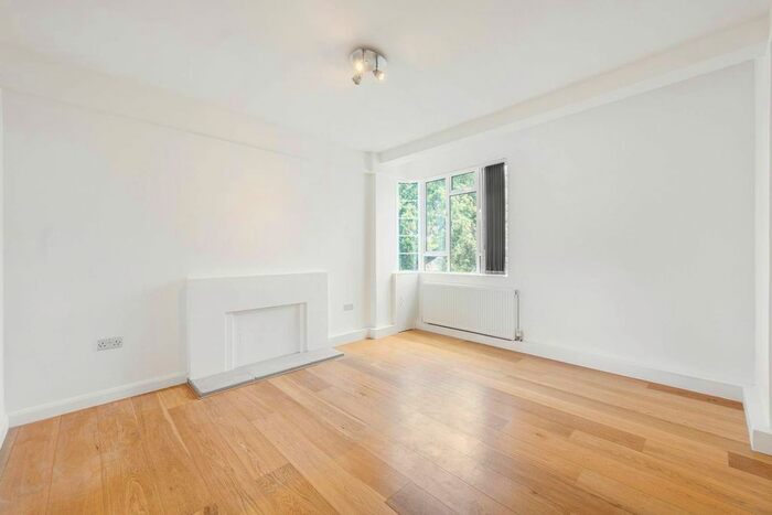 2 Bedroom Flat To Rent In Nightingale Lane, Nightingale Triangle, London, SW12