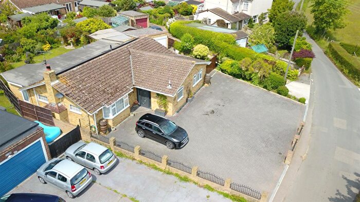 3 Bedroom Detached Bungalow For Sale In Vicarage Lane, Lower Halstow, Sittingbourne, ME9