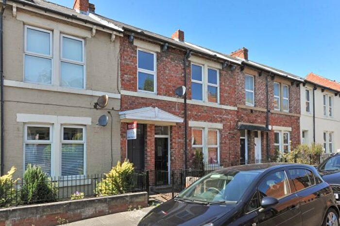 2 Bedroom Flat To Rent In Brinkburn Avenue, Gateshead, NE8