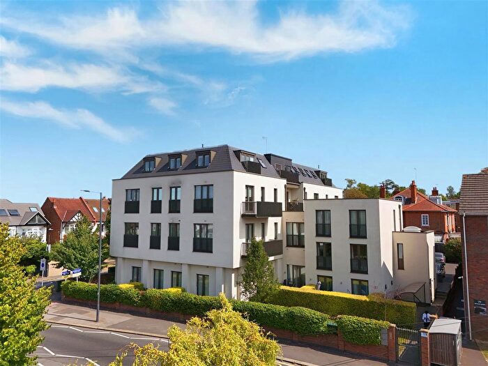 1 Bedroom Flat For Sale In Roxborough Avenue, Harrow, HA1