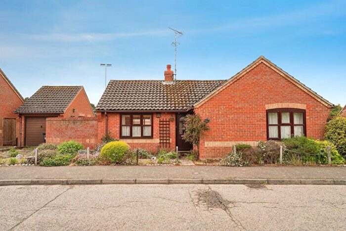 3 Bedroom Detached House For Sale In Woodfield Road, Holt, NR25