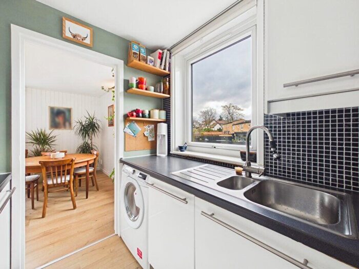 1 Bedroom Flat For Sale In S Fair-a-Far, Cramond, EH4