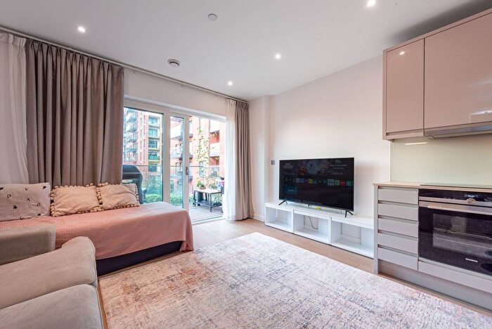 1 Bedroom Flat For Sale In Thonrey Close, Colindale, London, NW9