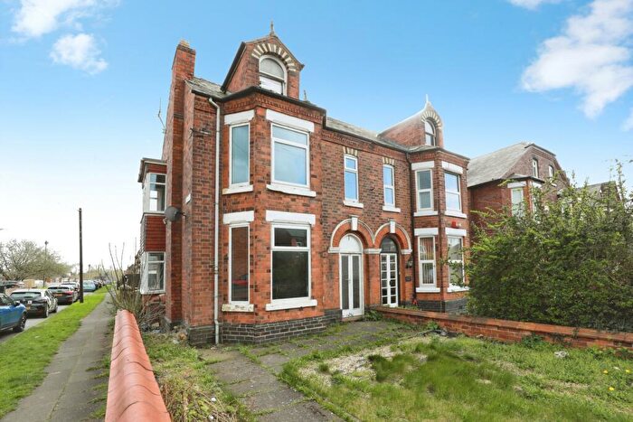5 Bedroom Semi Detached House For Sale In Hungerford Road, Crewe, Cheshire, CW1