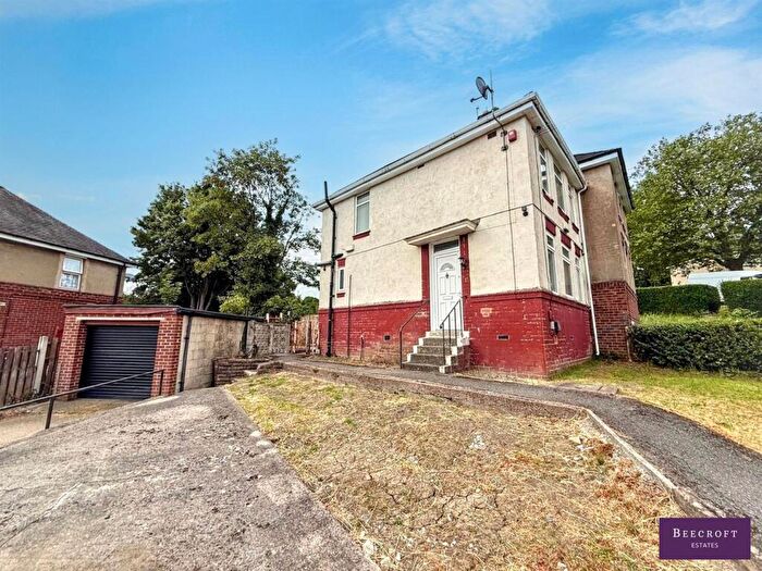 3 Bedroom Semi-Detached House For Sale In Dunninc Road, Sheffield, S5