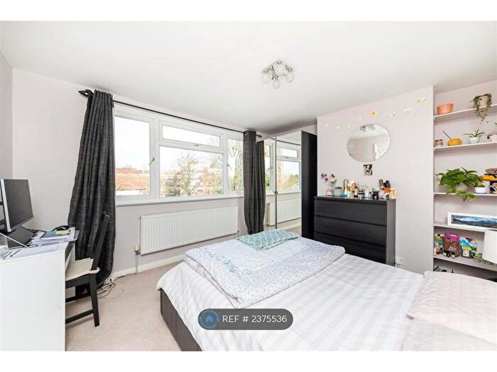 2 Bedroom Flat To Rent In Boileau Road, London, W5