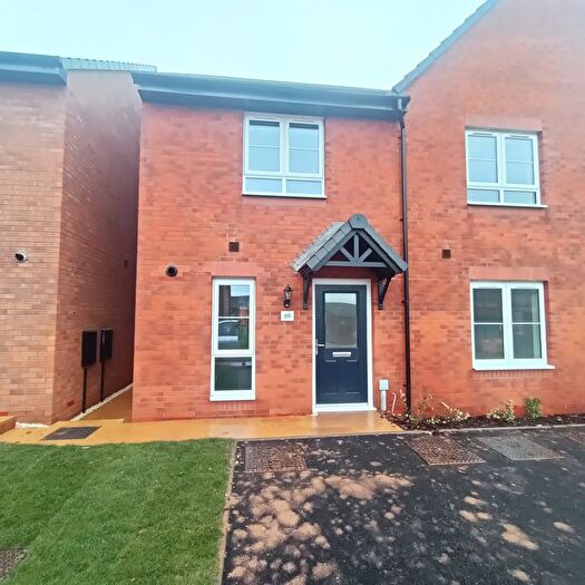 2 Bedroom Semi Detached House To Rent In Unknown, ST16