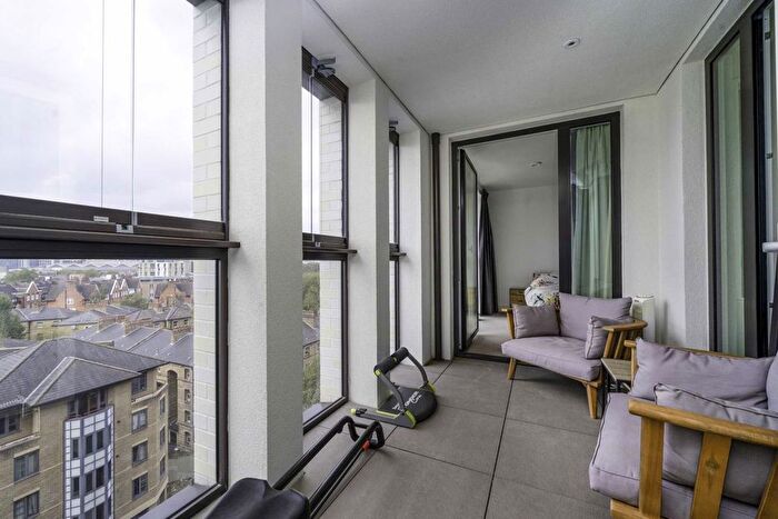 2 Bedroom Flat To Rent In Blackfriars Road, London, SE1