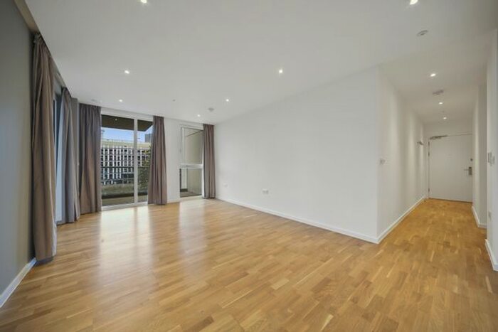 3 Bedroom Flat To Rent In 35, Victory Parade, London E20