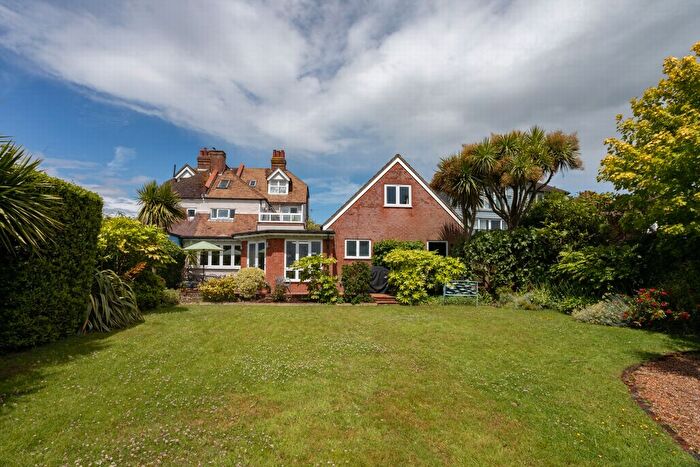 5 Bedroom Semi Detached House For Sale In Hillcrest Road, Hythe, CT21
