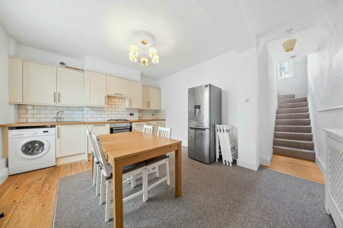 1 Bedroom Terraced House To Rent In Rochester Road, Camden, NW1