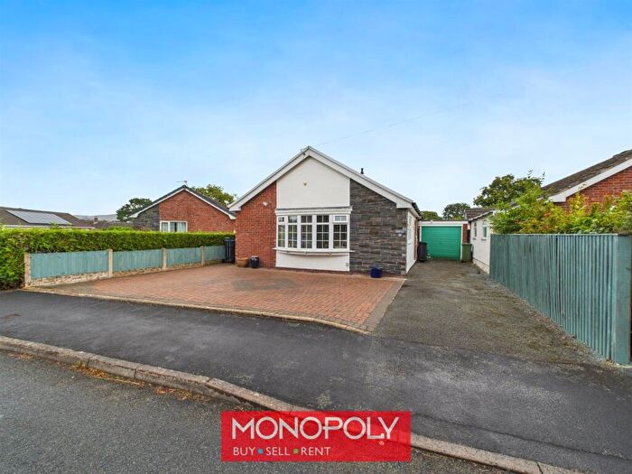 2 Bedroom Bungalow For Sale In Crud Y Castell, Denbigh, LL16