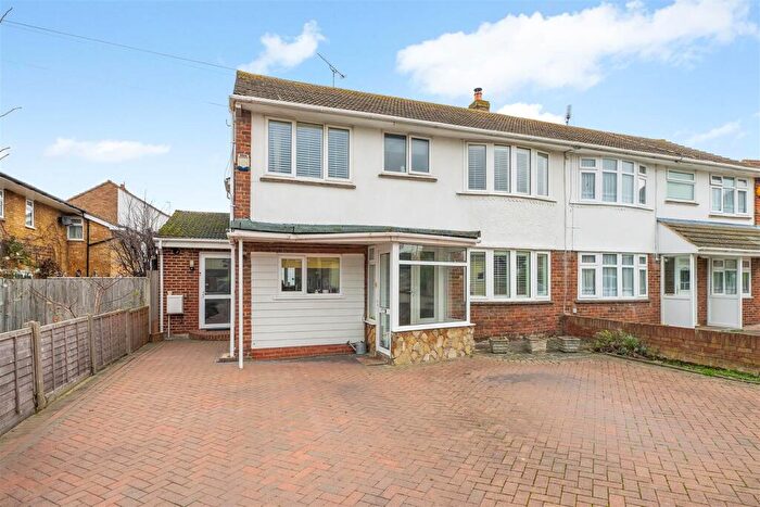 4 Bedroom Semi Detached House For Sale In Seymour Avenue, Whitstable, CT5