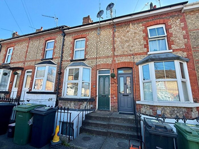 2 Bedroom Terraced House For Sale In Hardy Street, Maidstone, Kent, ME14