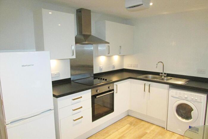2 Bedroom Flat To Rent In Pointer Court, Lancaster, LA1