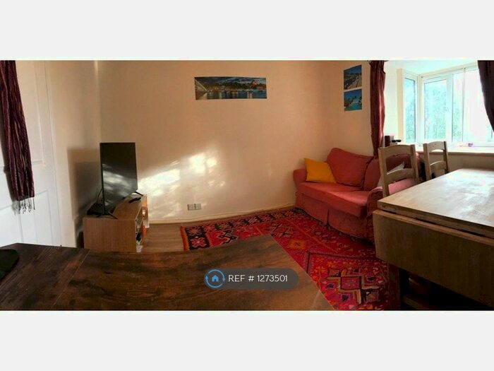 1 Bedroom Flat To Rent In Stanwell, London TW19