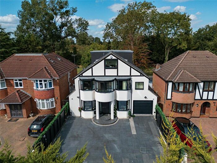 7 Bedroom Detached House For Sale In Bathurst Walk, Iver, SL0