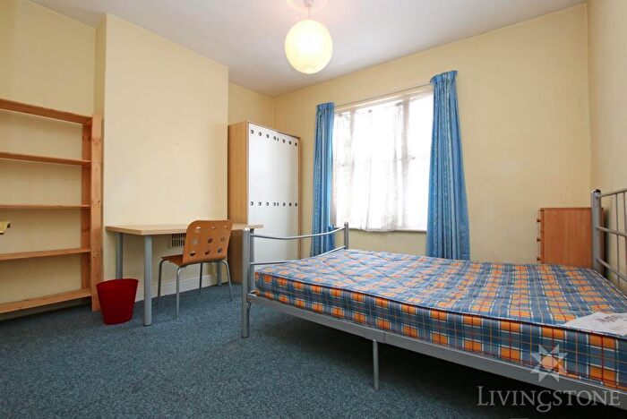 2 Bedroom Terraced House To Rent In Hamilton Street, LE2