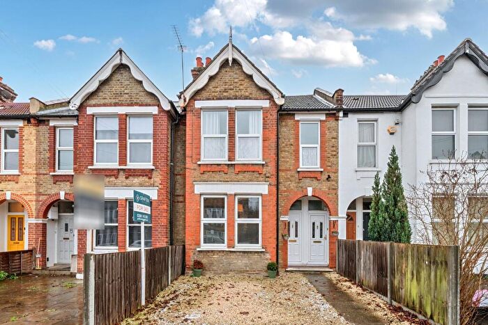 2 Bedroom Maisonette For Sale In Ravenscroft Road, Beckenham, BR3