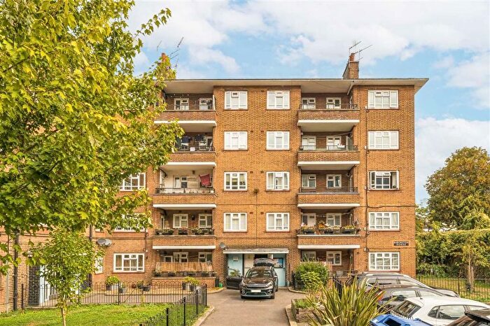 3 Bedroom Flat For Sale In Redcross Way, London Bridge, SE1