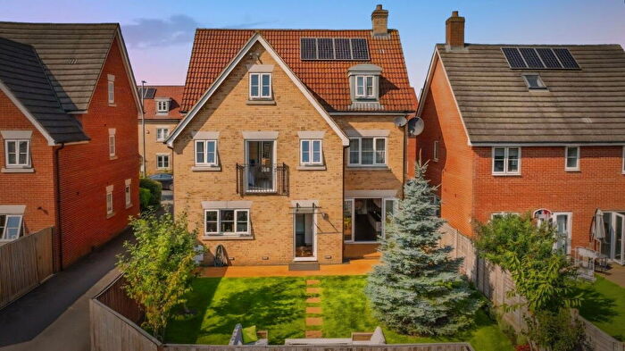 5 Bedroom Detached House For Sale In Gilders Road, Little Canfield, Dunmow, CM6