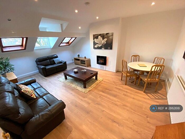 2 Bedroom Flat To Rent In Portland Road, Birmingham, B16