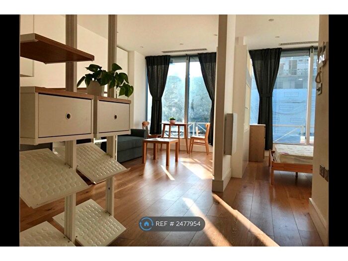 1 Bedroom Flat To Rent In Staines Road, Hounslow, TW3