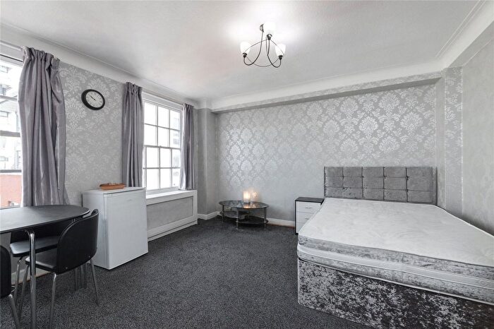 Studio To Rent In Park West, Edgware Road, W2