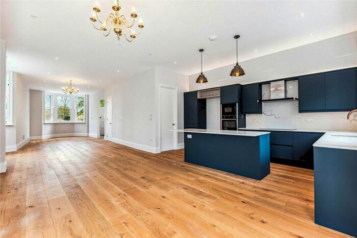 5 Bedroom End Of Terrace House To Rent In Chatsworth Road, London, E5