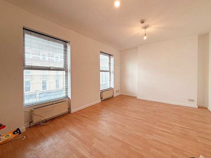 2 Bedroom Flat To Rent In Gray's Inn Road, London, WC1X