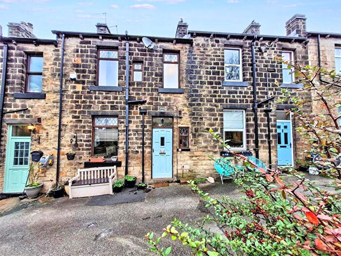 3 Bedroom Terraced House For Sale In Carr Road, Calverley, Leeds, West Yorkshire, LS28