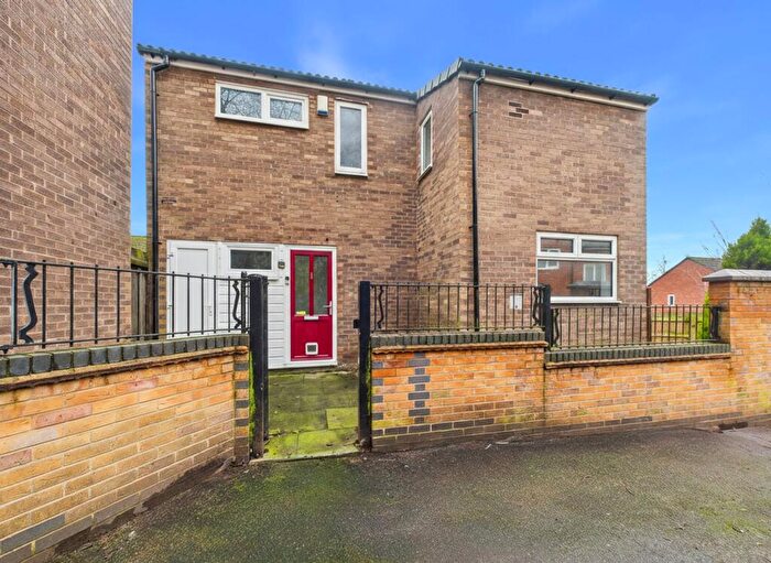 3 Bedroom Detached House For Sale In Lorne Walk, Nottingham, NG3