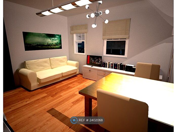 1 Bedroom Flat To Rent In Harpsfield Broadway, Hatfield, AL10