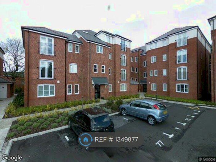 2 Bedroom Flat To Rent In St Michaels View, Widnes, WA8