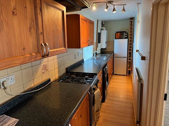 2 Bedroom Cottage To Rent In Occupation Lane, Pudsey, LS28