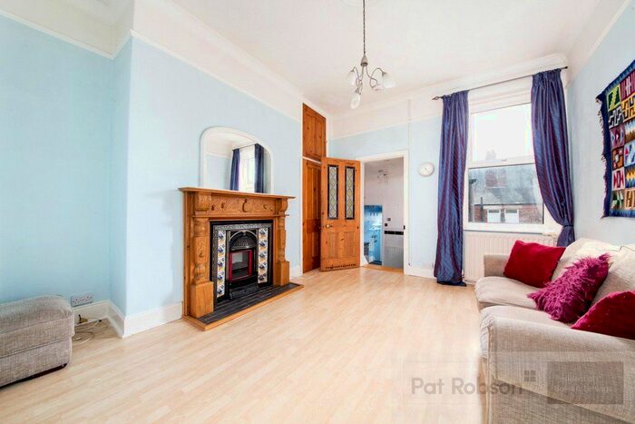 2 Bedroom Flat To Rent In Trewhitt Road, Heaton, Newcastle Upon Tyne, NE6